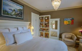 254 South Union Street Guest House